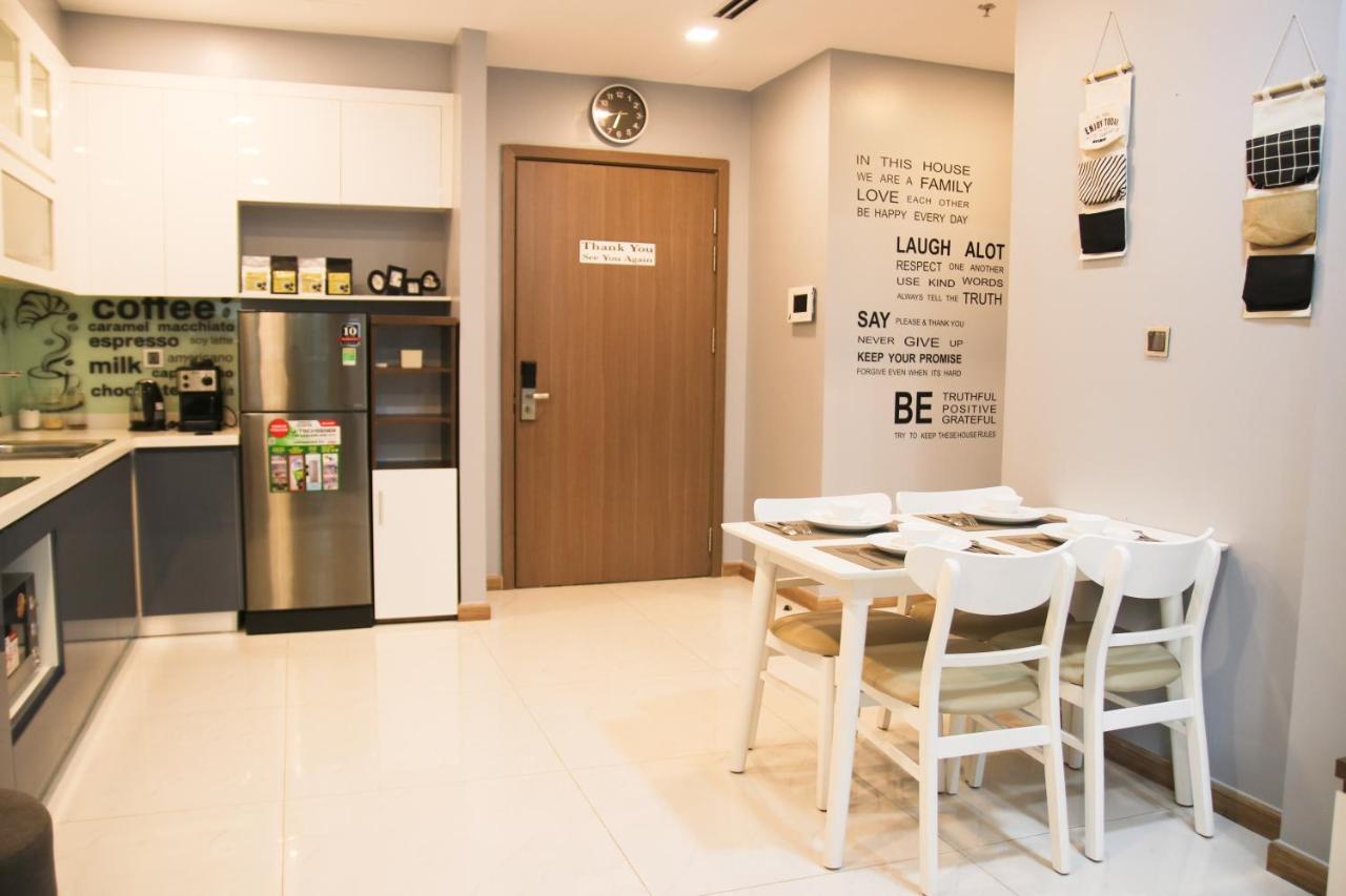 Luxhomes Saigon - Vinhomes Central Park Хошимін Екстер'єр фото