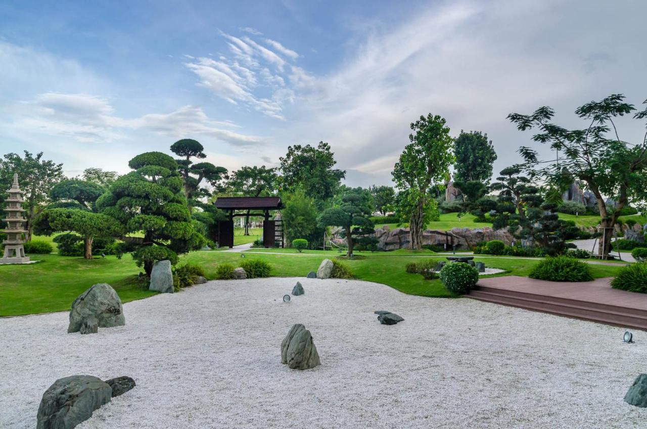 Luxhomes Saigon - Vinhomes Central Park Хошимін Екстер'єр фото