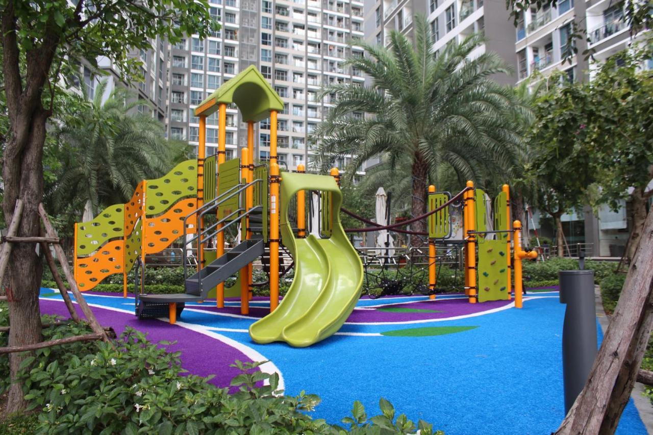 Luxhomes Saigon - Vinhomes Central Park Хошимін Екстер'єр фото