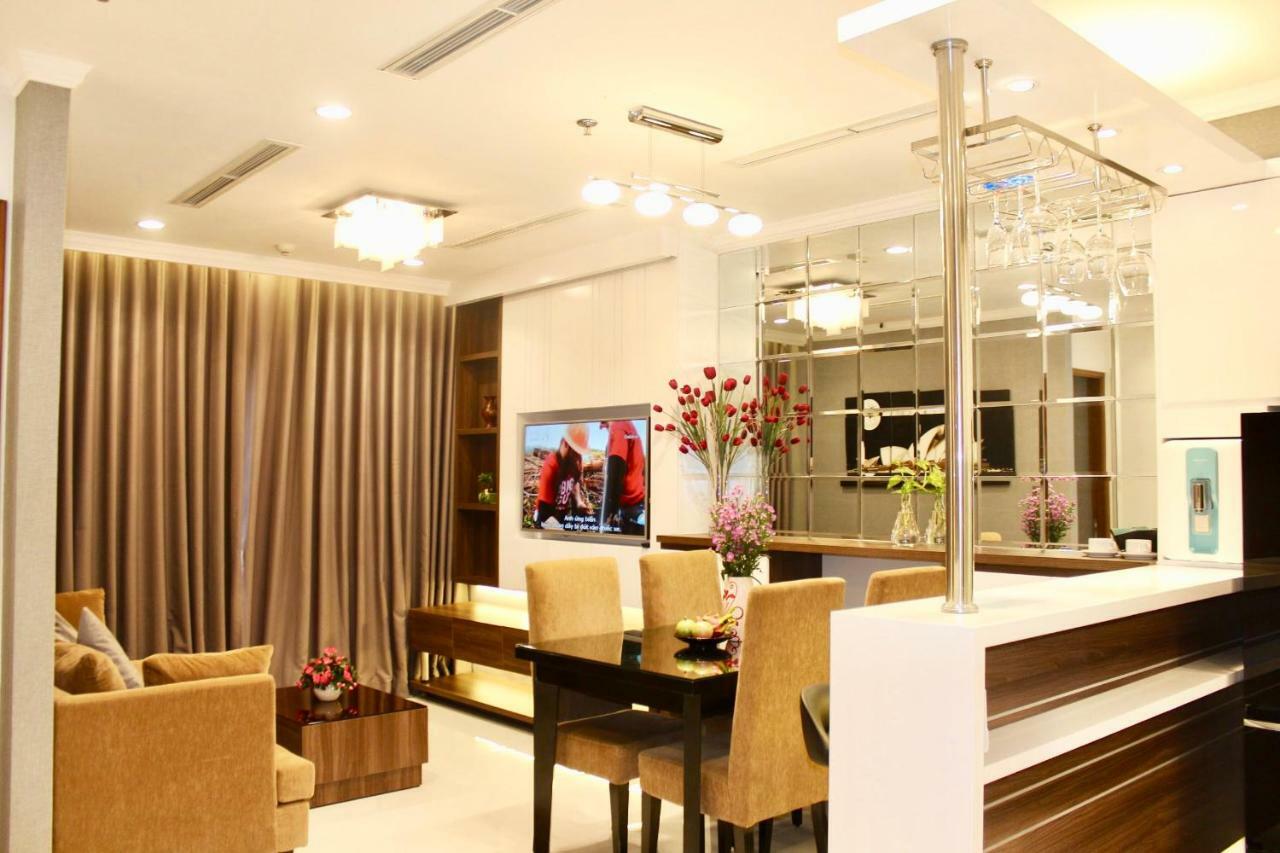 Luxhomes Saigon - Vinhomes Central Park Хошимін Екстер'єр фото