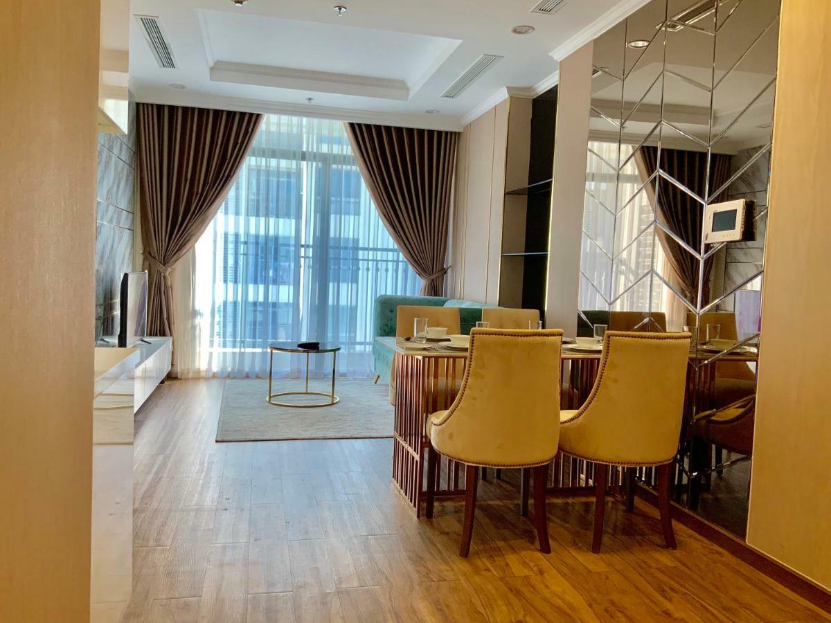 Luxhomes Saigon - Vinhomes Central Park Хошимін Екстер'єр фото